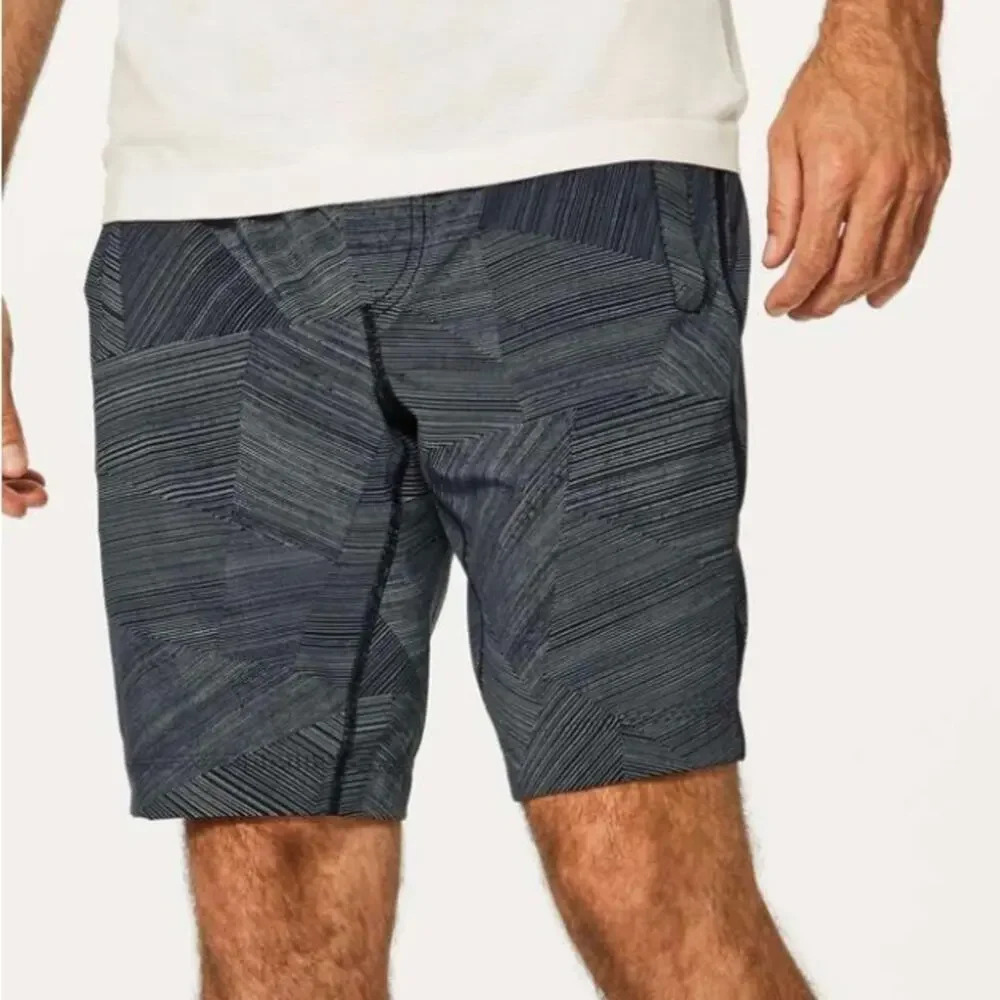 Lululemon Pace Breaker Short Etch Blue Size Medium